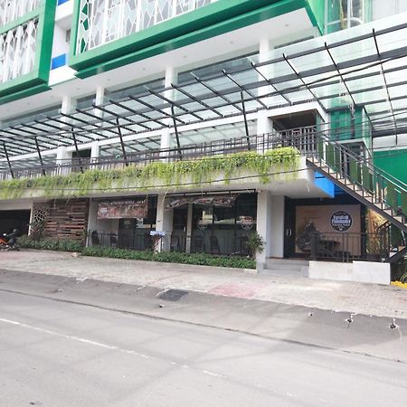 Harvia Suites Kebon Jeruk Jakarta Ngoại thất bức ảnh