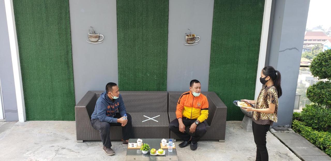 Harvia Suites Kebon Jeruk Jakarta Ngoại thất bức ảnh
