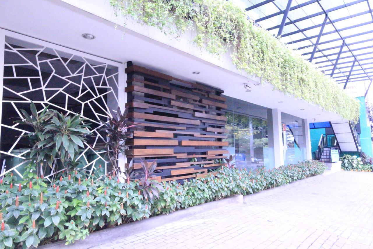 Harvia Suites Kebon Jeruk Jakarta Ngoại thất bức ảnh