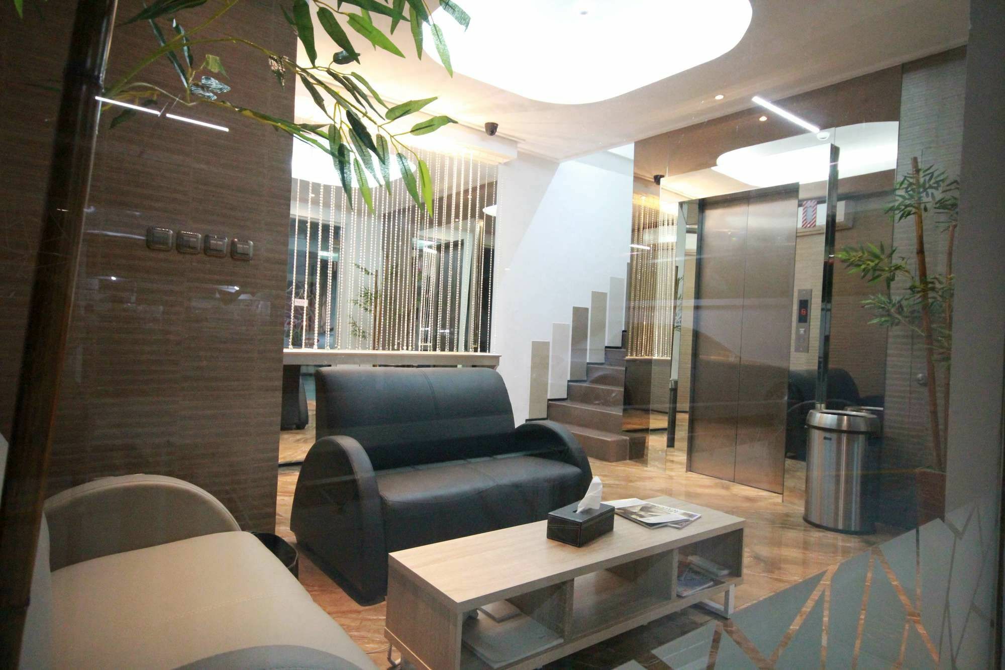 Harvia Suites Kebon Jeruk Jakarta Ngoại thất bức ảnh